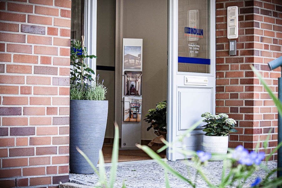 Eingangstuer-Koelln-Sicherheitstechnik Haupteingang Kölln Sicherheitstechnik in Soltau